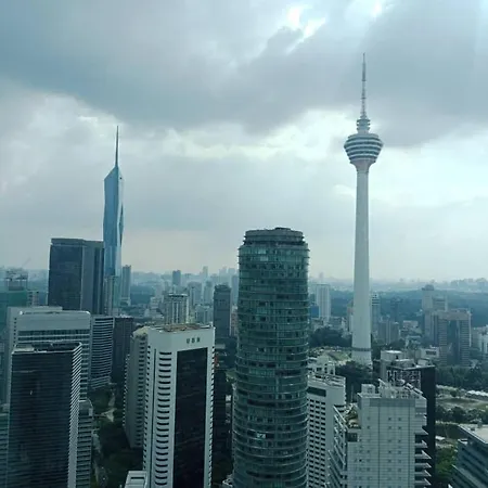 Sky Suites Klcc By Near Petronas Twin Tower Kuala Lumpur Exterior photo