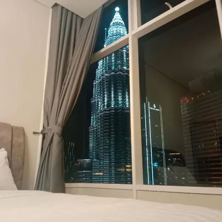 Sky Suites Klcc By Near Petronas Twin Tower Kuala Lumpur Exterior photo