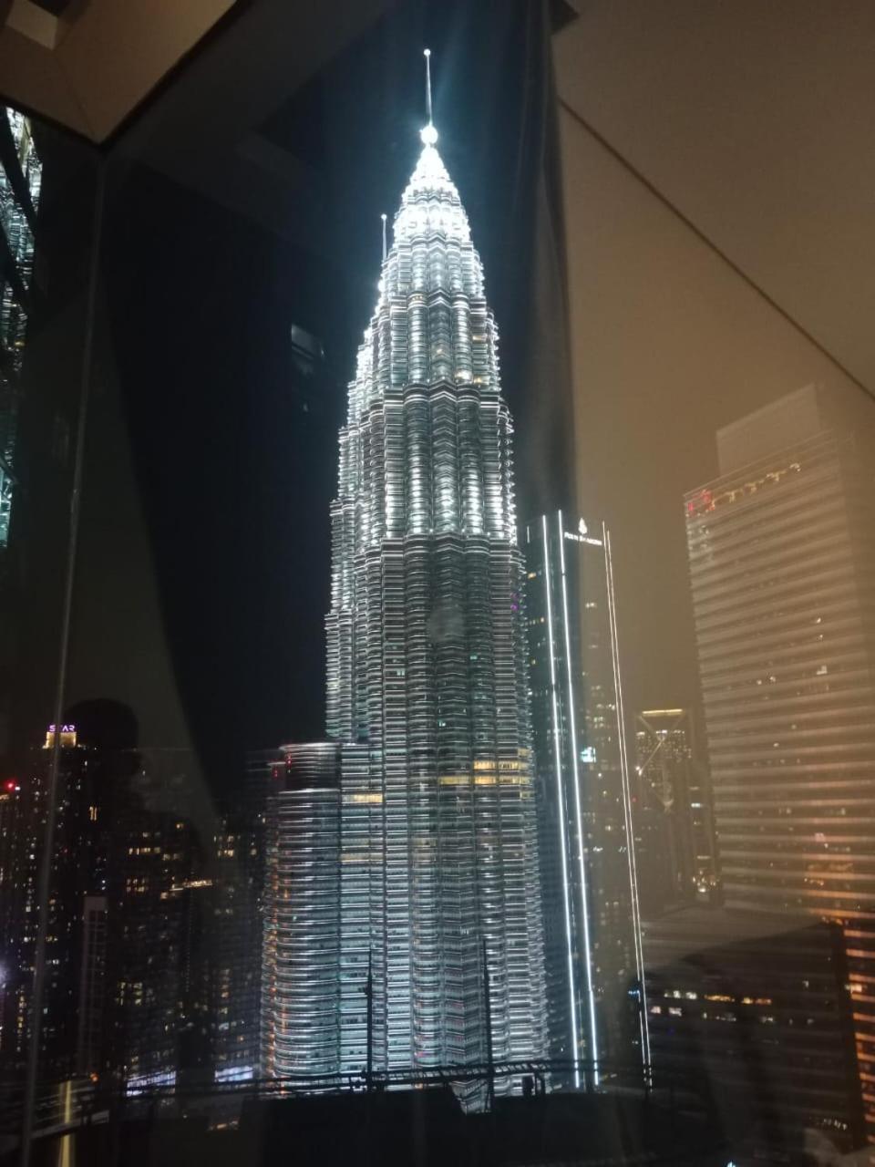 Sky Klcc By Near Petronas Twin Tower Apartment *