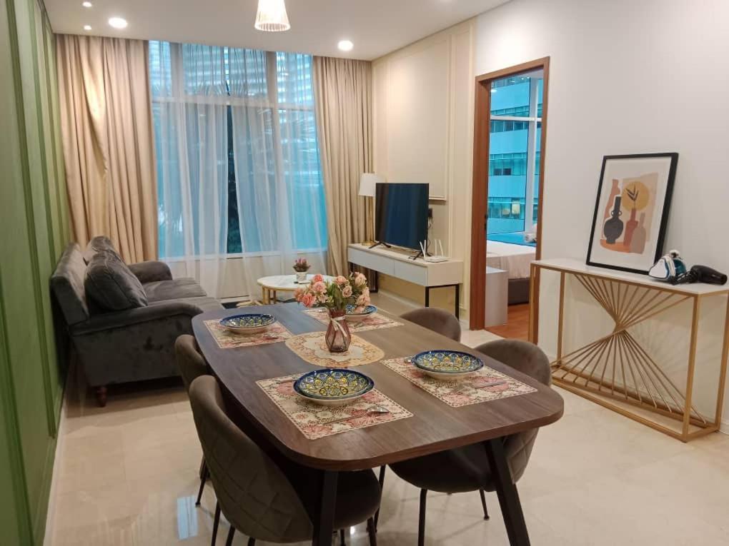 Apartment Sky Klcc By Near Petronas Twin Tower Kuala Lumpur