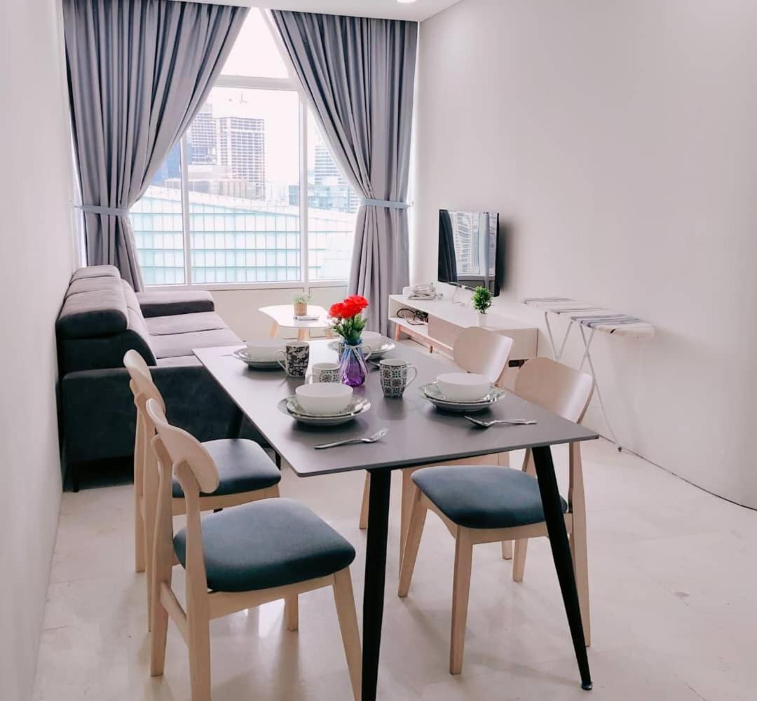 Apartment Sky Klcc By Near Petronas Twin Tower *