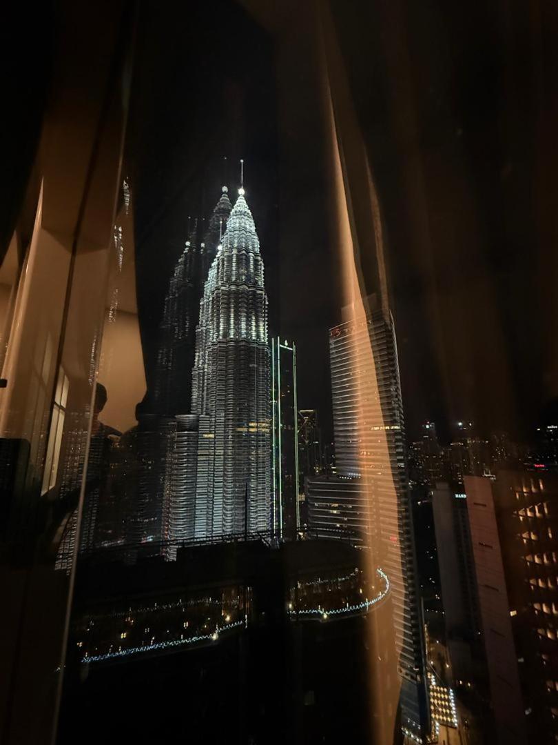 Sky Klcc By Near Petronas Twin Tower Kuala Lumpur
